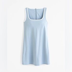 Abercrombie Woman’s Squareneck Traveler Mini Dress